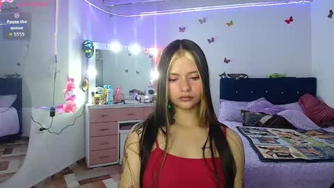 Nicolee   online show from 10.22.25