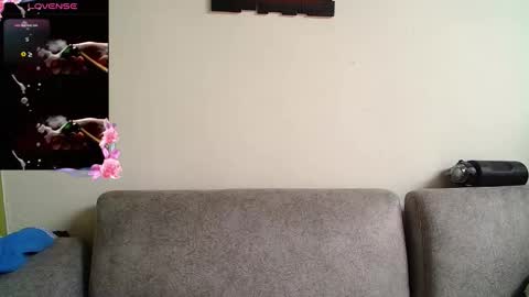 Nicolee   online show from 02.20.26