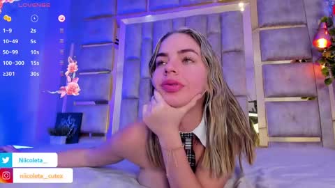 Snapshot of niicoleta chatting on 02.14.25 Niicoleta online show from 02.14.25