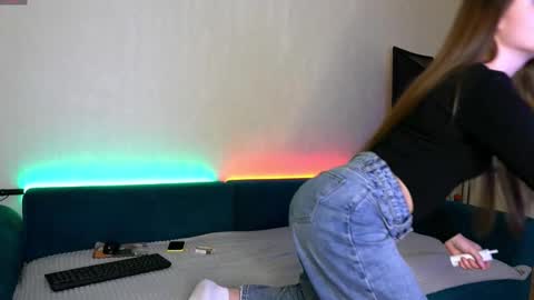 Nika and Niki online show from 01.12.26