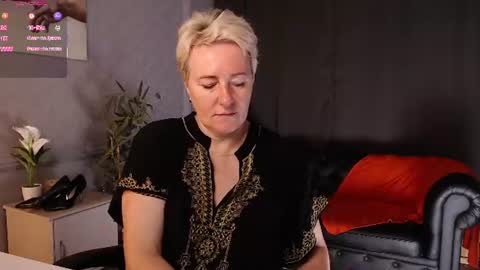 Snapshot of nika_smit chatting on 08.02.26 Nika online show from 08.02.26