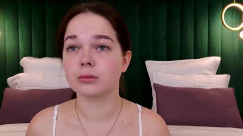 Snapshot of nikaflowers chatting on 09.15.25 Nika online show from 09.15.25