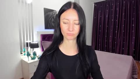 NikaLewis online show from 03.12.25