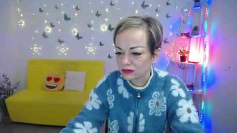 Snapshot of nikamayu chatting on 04.28.26 Nika online show from 04.28.26