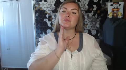Snapshot of nikaskylink chatting on 06.08.26 Nika online show from 06.08.26