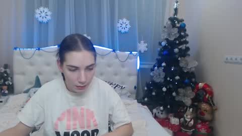 nikastarkk online show from 12.13.24