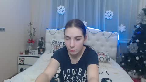 nikastarkk online show from 12.19.24