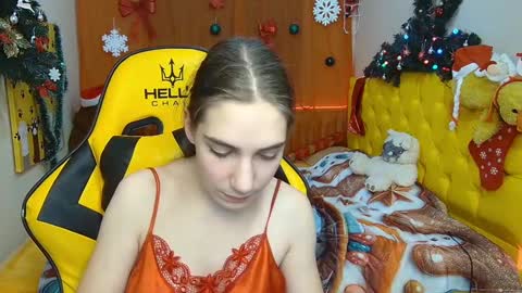 nikastarkk online show from 12.25.24