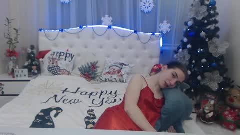 nikastarkk online show from 12.26.24