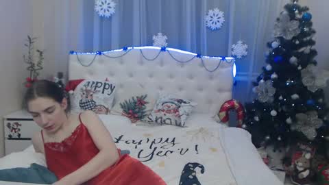nikastarkk online show from 12.27.24