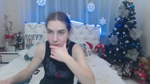 nikastarkk online show from 12.30.24