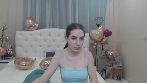 nikastarkk online show from 02.15.25