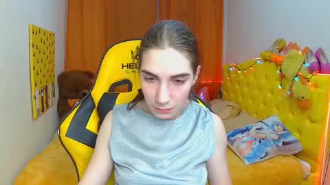 nikastarkk online show from 02.25.25