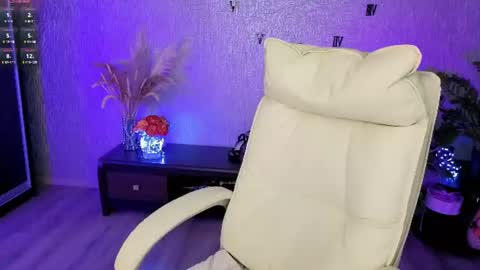 NikaStill  online show from 07.03.26