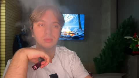 Snapshot of nikceline chatting on 12.21.25 Celine online show from 12.21.25