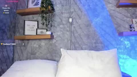    online show from 12.18.25