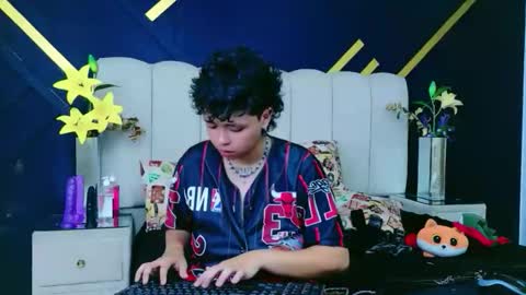 Nikievanz online show from 04.28.26