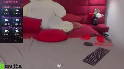 Niki online show from 12.25.24