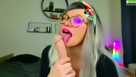 Kitty Chatte online show from 12.03.24