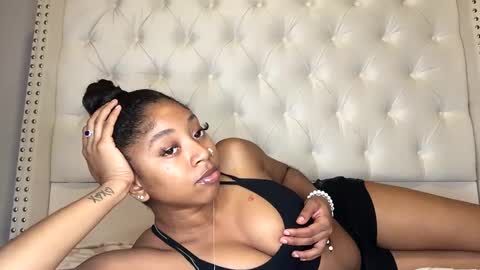 NikkiB online show from 02.26.25