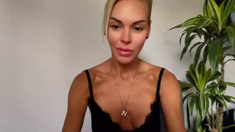 Snapshot of nikkimarquez chatting on 06.30.26 Nikki Marquez online show from 06.30.26