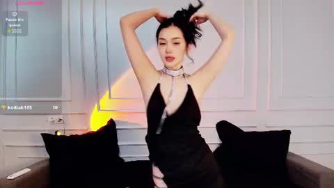Nikky online show from 08.04.26