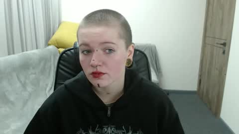 nikkysnow online show from 09.27.25