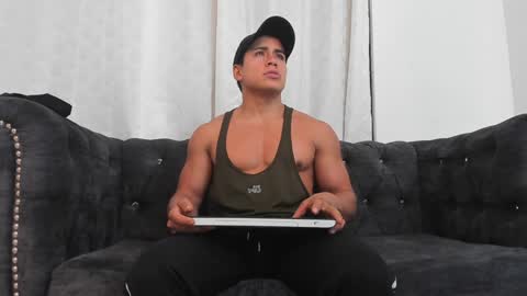 niklause_froid online show from 02.08.25