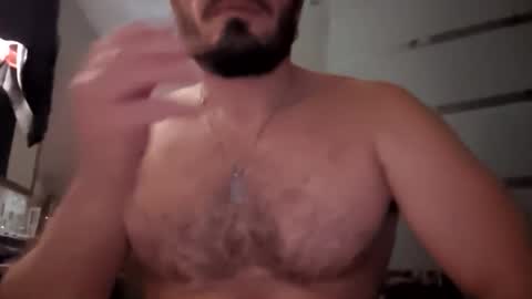 Snapshot of niko1112 chatting on 10.31.25 neighbours online show from 10.31.25