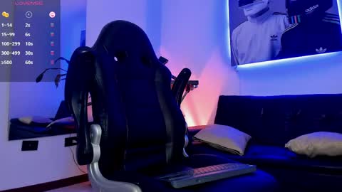 Nikola Hank online show from 04.17.26