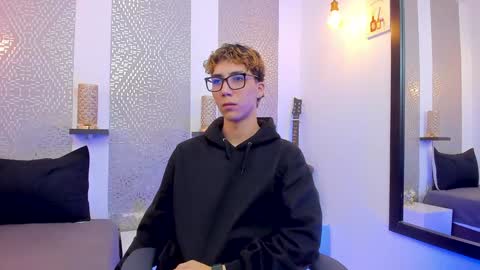    online show from 12.08.24