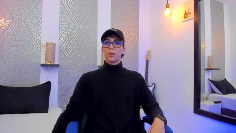    online show from 01.01.25