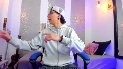    online show from 02.11.25