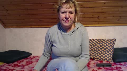 Nikole1 online show from 12.16.24