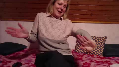 Nikole1 online show from 12.19.24