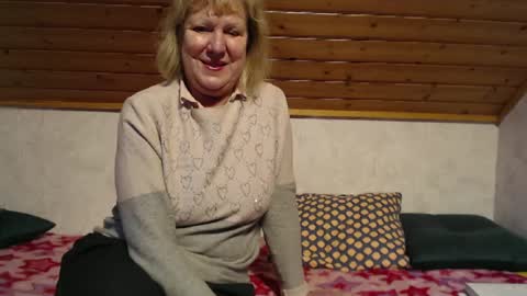 Nikole1 online show from 12.27.24