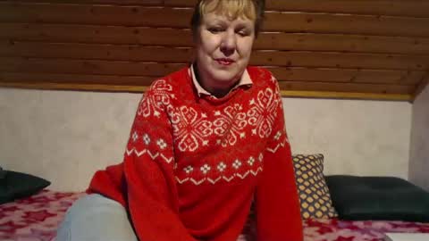 Nikole1 online show from 12.28.24