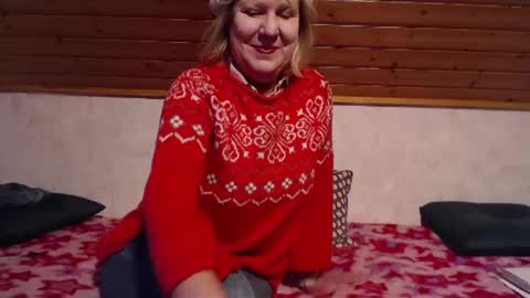 Nikole1 online show from 12.31.24