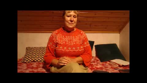 Nikole1 online show from 10.21.25