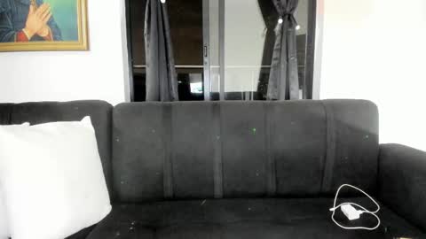 Snapshot of nikoleevanss chatting on 10.01.25 Nikole online show from 10.01.25