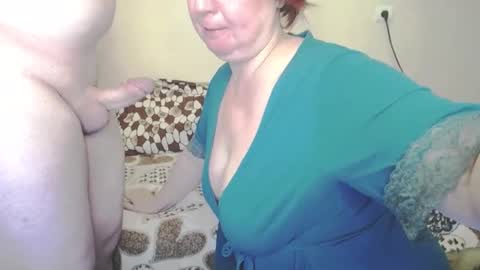 Snapshot of nikolettared chatting on 12.15.24 Nikoletta online show from 12.15.24
