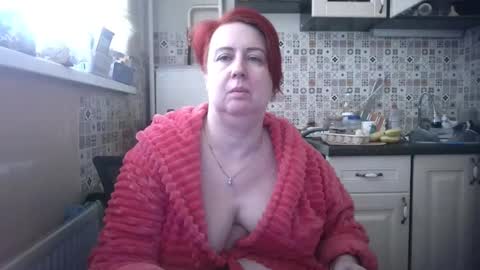 Snapshot of nikolettared chatting on 02.04.25 Nikoletta online show from 02.04.25