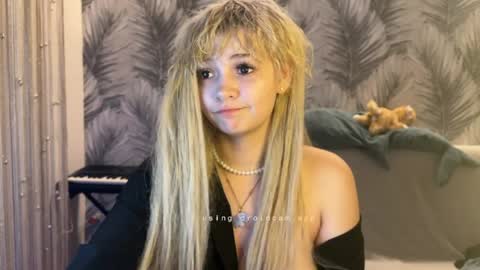 nikoli_naw online show from 06.25.26