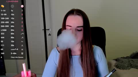 Snapshot of nikoll_s chatting on 10.15.25 online show from 10.15.25