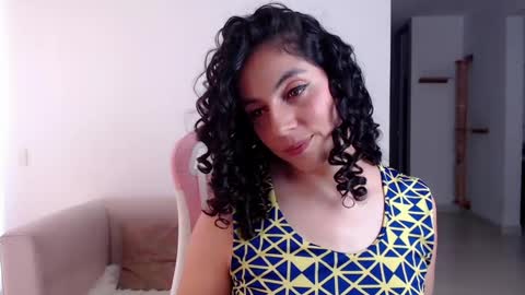 Snapshot of niky_blue chatting on 01.13.25 niky_blue online show from 01.13.25
