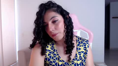 Snapshot of niky_blue chatting on 01.13.25 niky_blue online show from 01.13.25