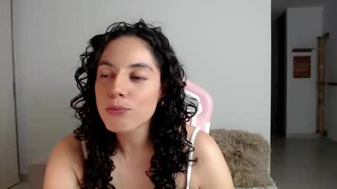 Snapshot of niky_blue chatting on 02.01.25 niky_blue online show from 02.01.25