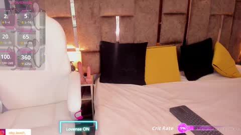 Snapshot of niky_love21 chatting on 10.25.25     NIKY     online show from 10.25.25