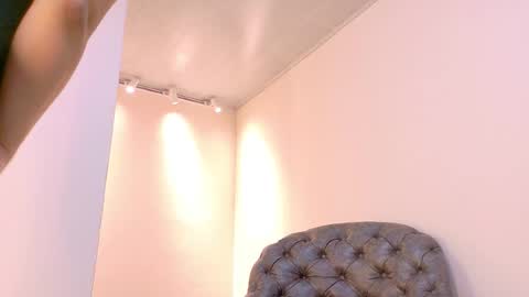  NIKY SMIT  online show from 09.30.25