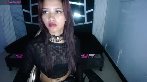 nilia_ch online show from 01.17.25
